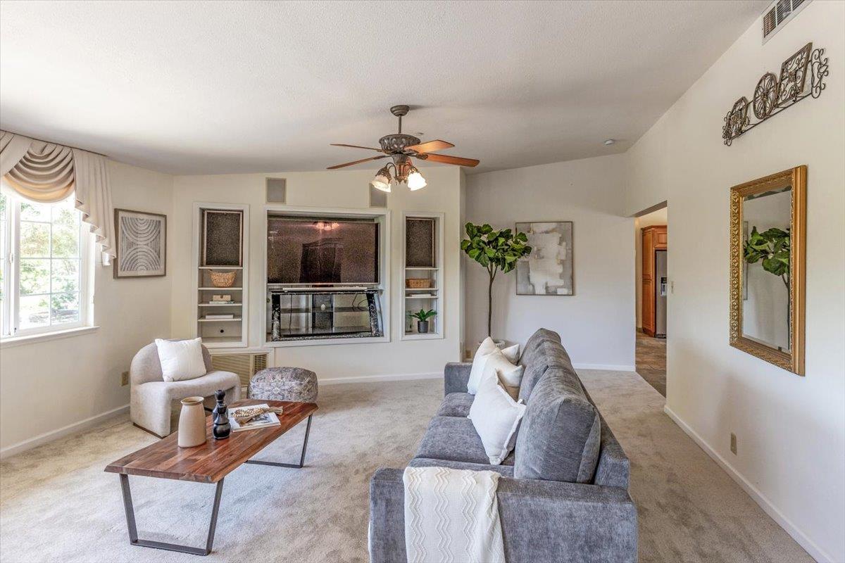 Detail Gallery Image 7 of 57 For 22187 Old Santa Cruz Hwy, Los Gatos,  CA 95033 - 4 Beds | 3 Baths