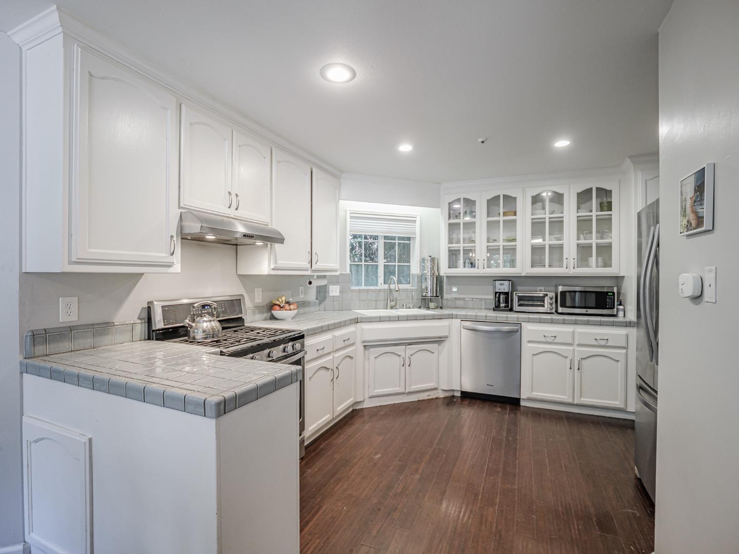 Detail Gallery Image 11 of 26 For 110 Azalea Way, Ben Lomond,  CA 95005 - 3 Beds | 1 Baths