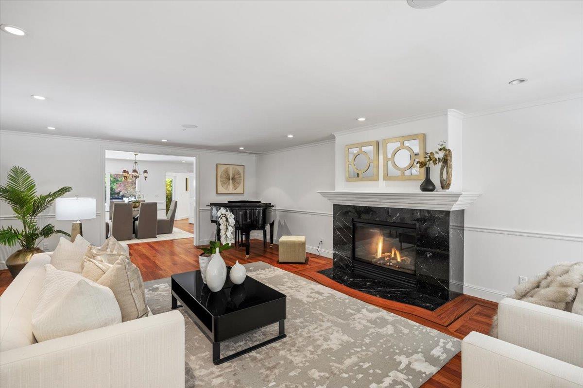 Detail Gallery Image 20 of 58 For 801 Eucalyptus Ave, Hillsborough,  CA 94010 - 5 Beds | 4/1 Baths