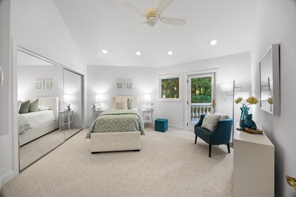 Detail Gallery Image 34 of 58 For 801 Eucalyptus Ave, Hillsborough,  CA 94010 - 5 Beds | 4/1 Baths