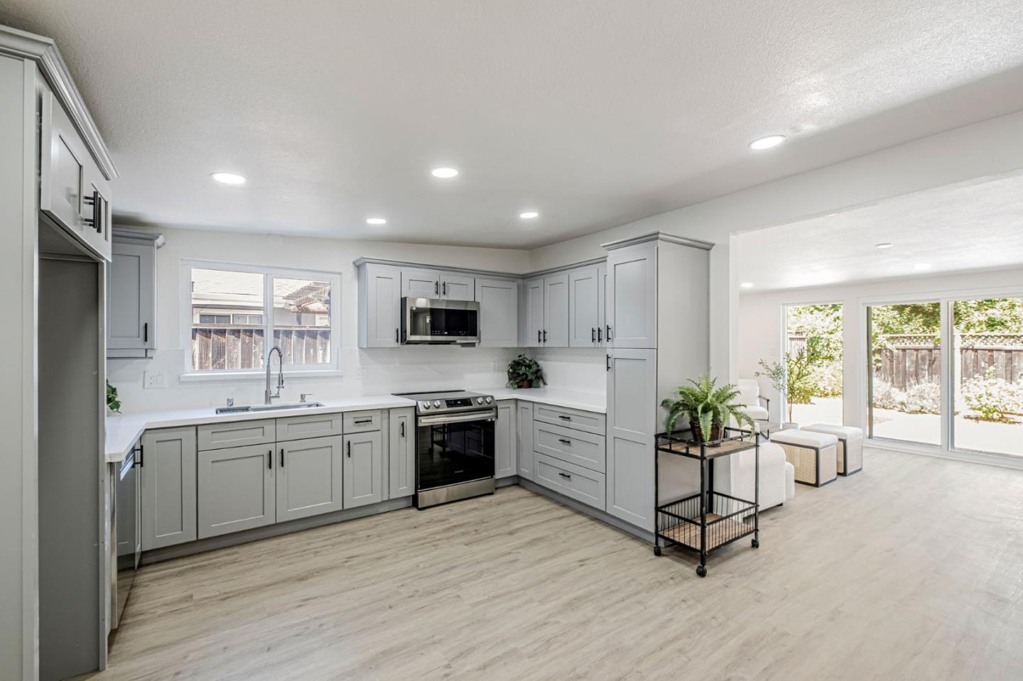 Detail Gallery Image 6 of 16 For 714 Wasatch Dr, Fremont,  CA 94536 - 3 Beds | 2 Baths