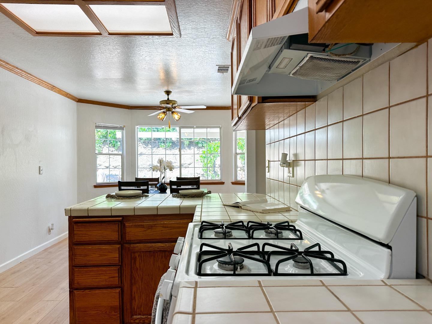 Detail Gallery Image 15 of 40 For 1005 Jacobsen St, Antioch,  CA 94509 - 3 Beds | 1 Baths
