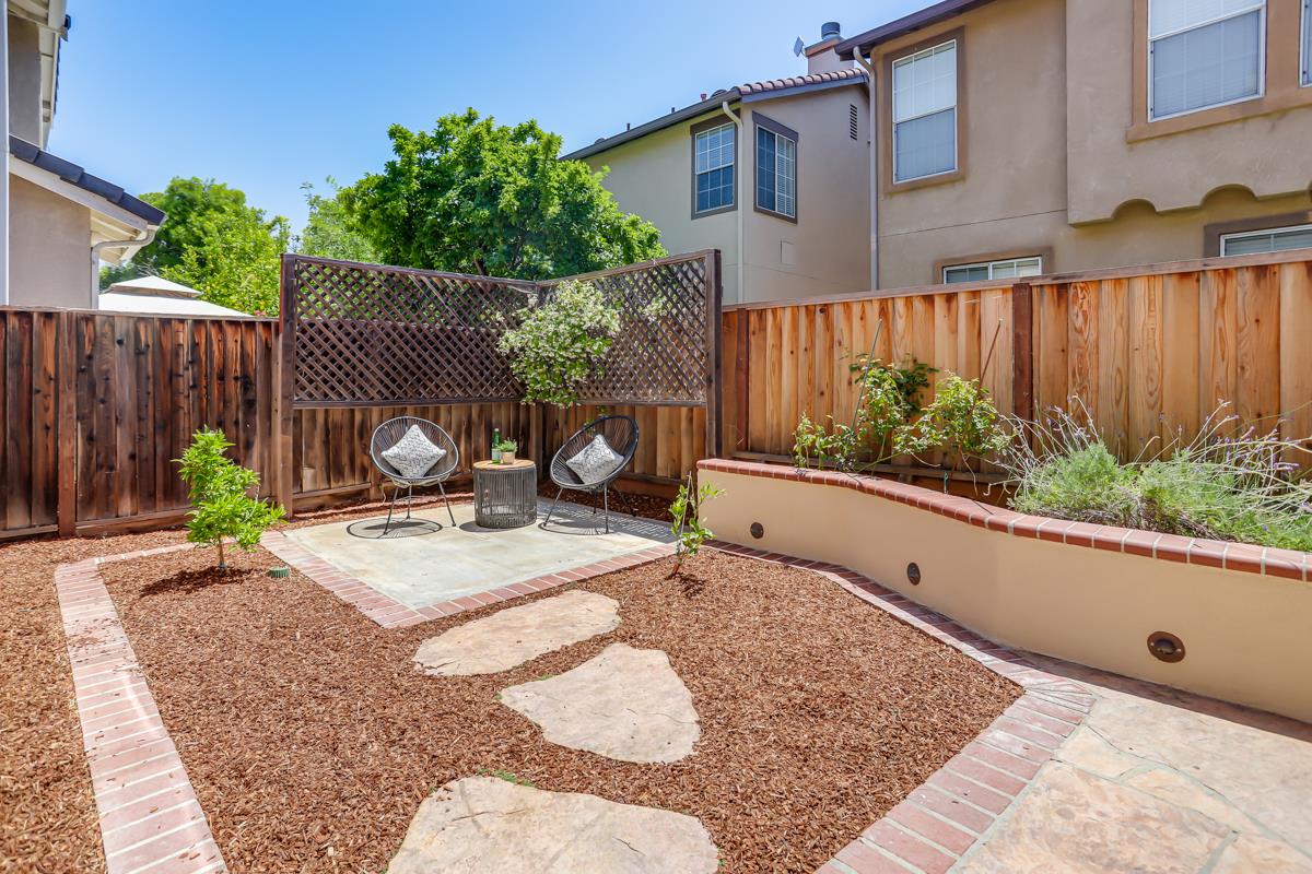 Detail Gallery Image 34 of 38 For 960 Sunbonnet Loop, San Jose,  CA 95125 - 5 Beds | 3 Baths