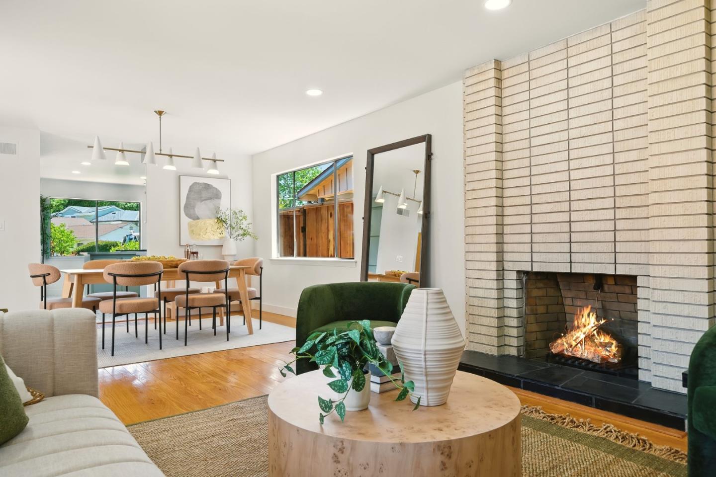 Detail Gallery Image 10 of 47 For 2012 Howard Ave, San Carlos,  CA 94070 - 3 Beds | 2 Baths