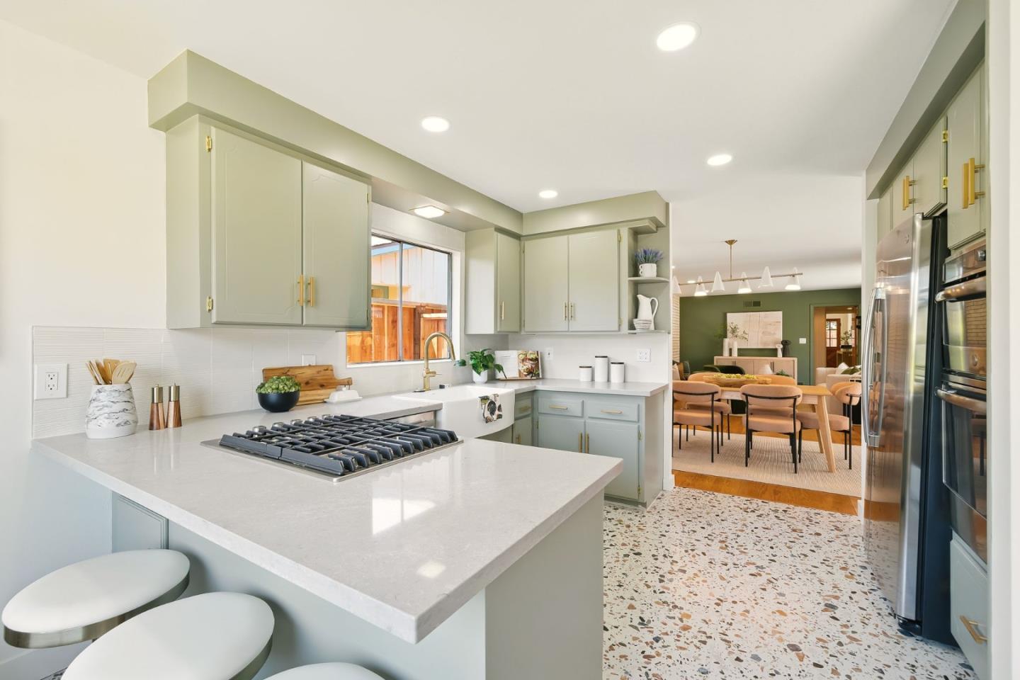 Detail Gallery Image 16 of 47 For 2012 Howard Ave, San Carlos,  CA 94070 - 3 Beds | 2 Baths