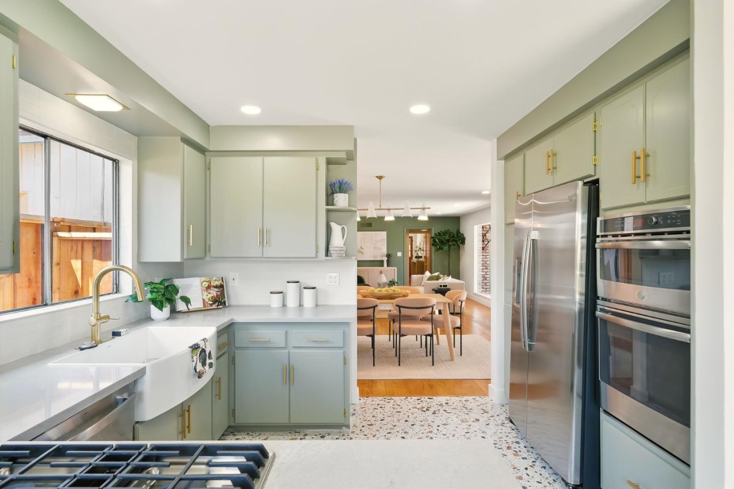 Detail Gallery Image 17 of 47 For 2012 Howard Ave, San Carlos,  CA 94070 - 3 Beds | 2 Baths