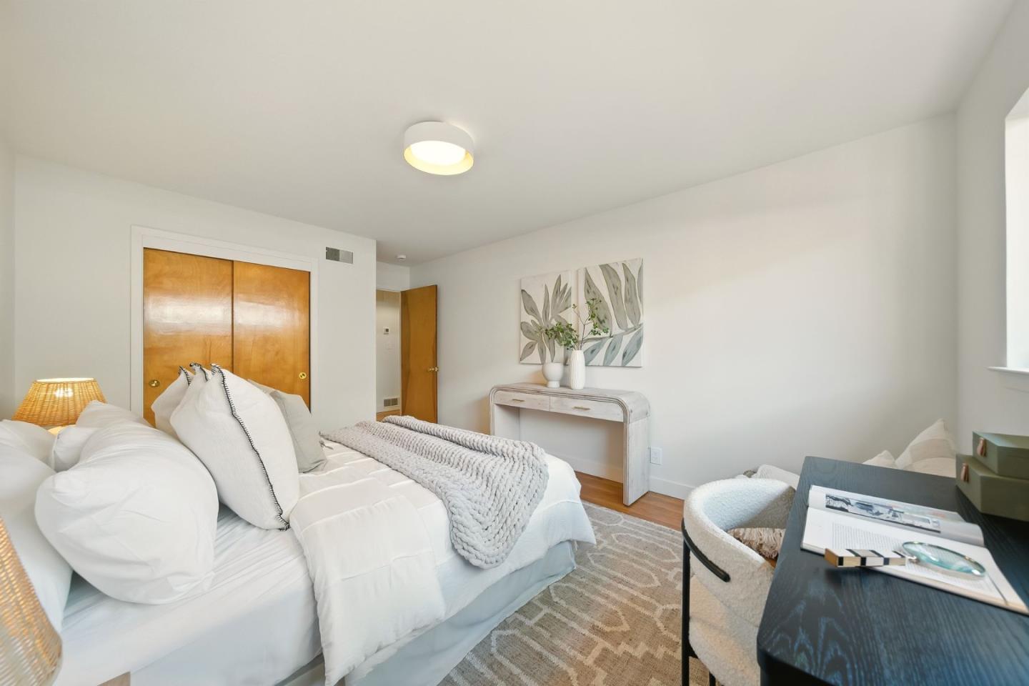 Detail Gallery Image 19 of 47 For 2012 Howard Ave, San Carlos,  CA 94070 - 3 Beds | 2 Baths