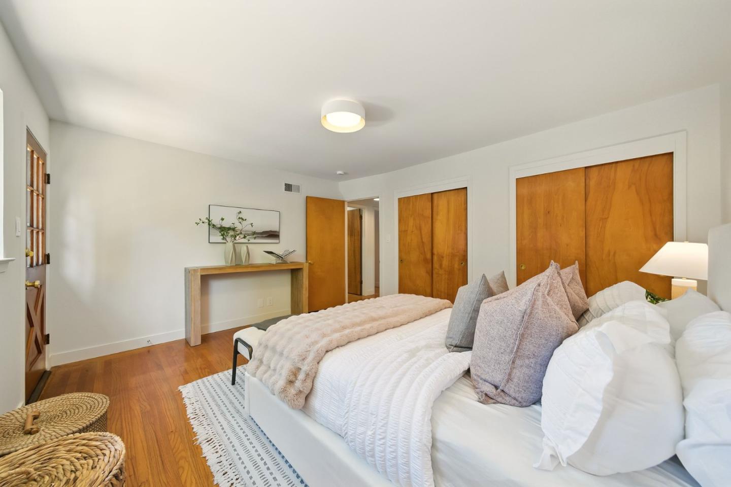 Detail Gallery Image 23 of 47 For 2012 Howard Ave, San Carlos,  CA 94070 - 3 Beds | 2 Baths