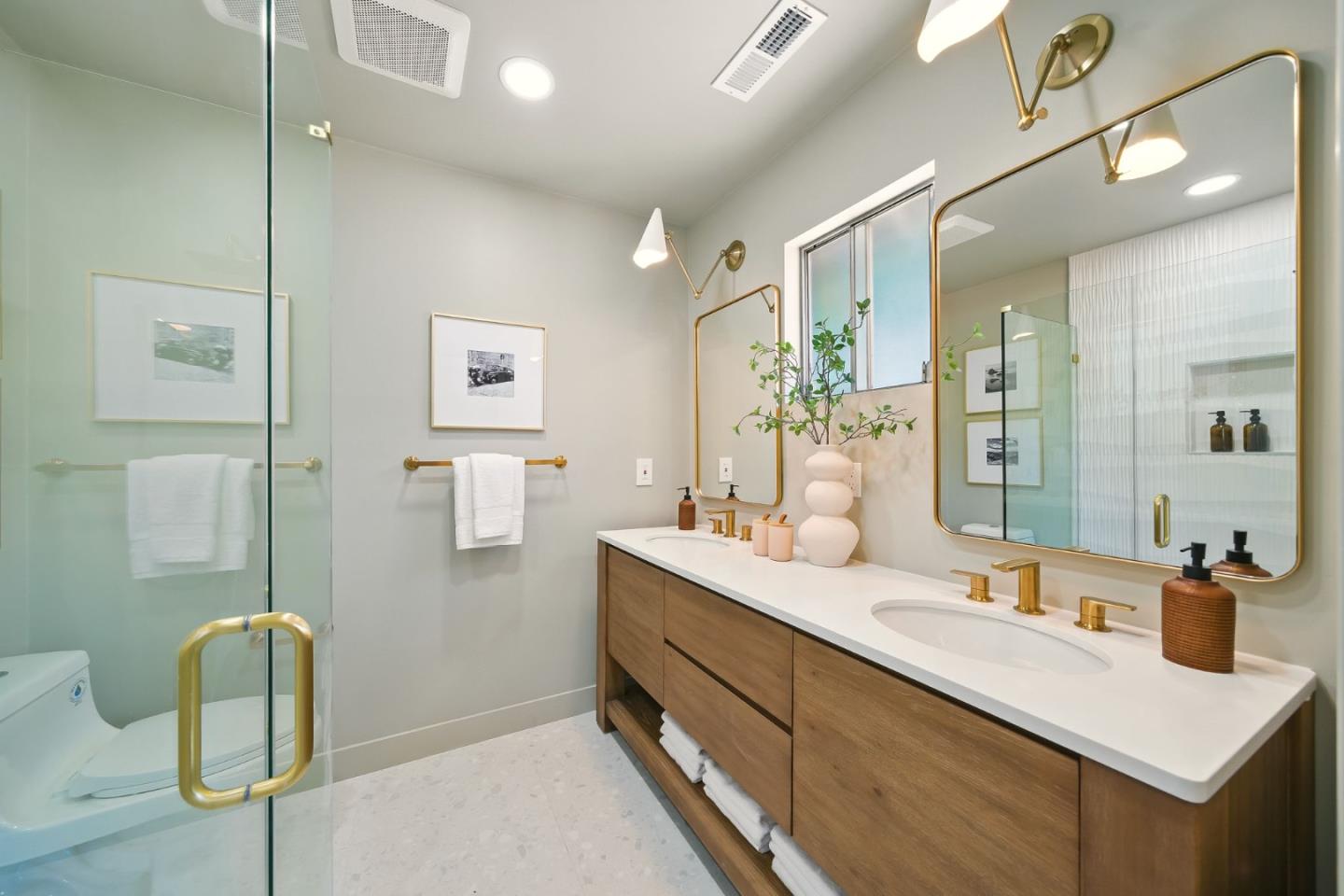 Detail Gallery Image 28 of 47 For 2012 Howard Ave, San Carlos,  CA 94070 - 3 Beds | 2 Baths