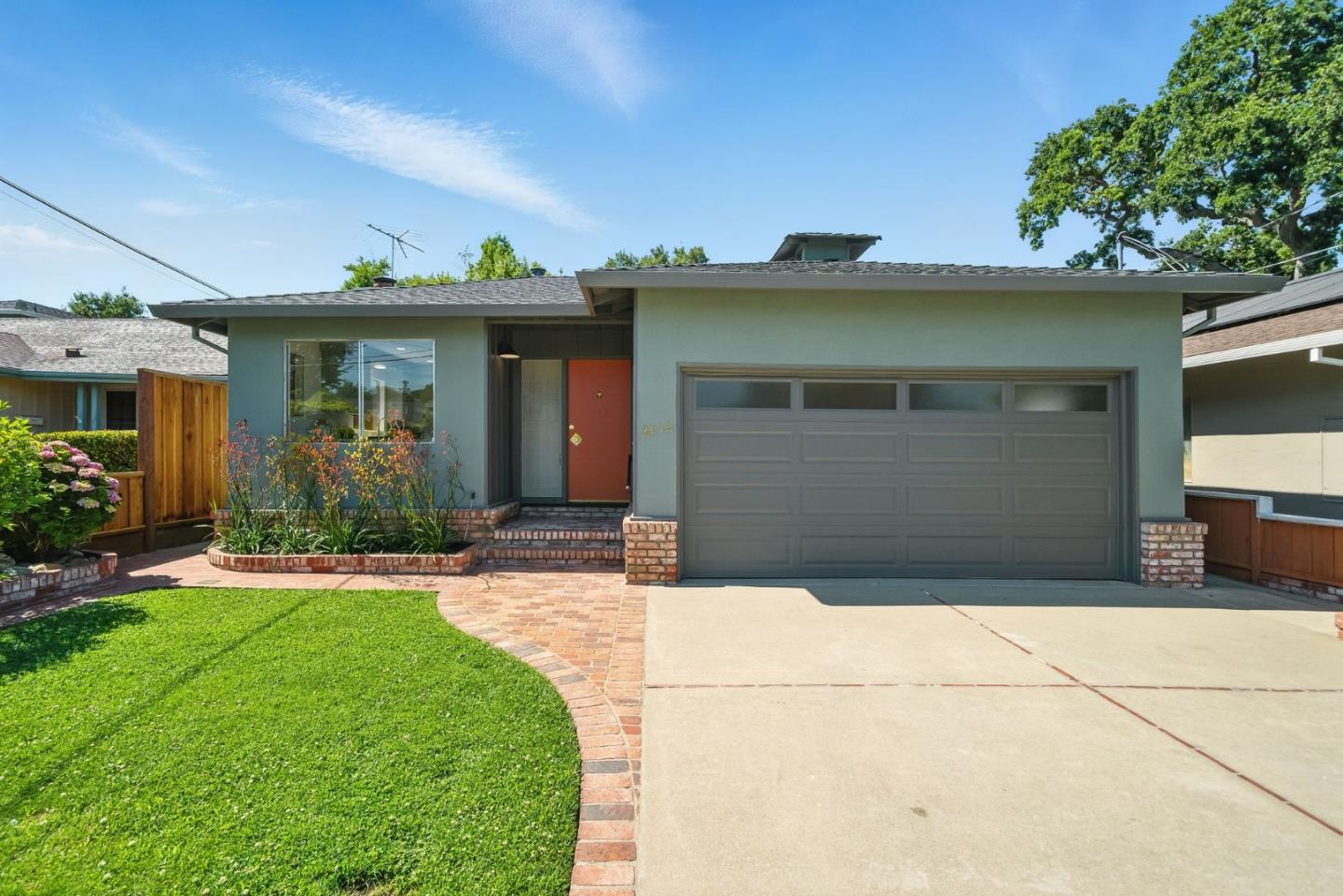 Detail Gallery Image 3 of 47 For 2012 Howard Ave, San Carlos,  CA 94070 - 3 Beds | 2 Baths