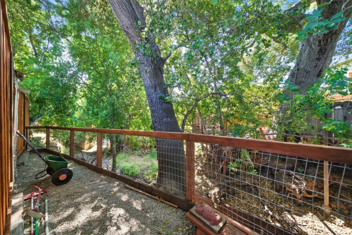 Detail Gallery Image 45 of 47 For 2012 Howard Ave, San Carlos,  CA 94070 - 3 Beds | 2 Baths