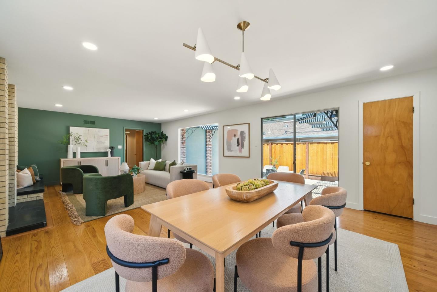 Detail Gallery Image 6 of 47 For 2012 Howard Ave, San Carlos,  CA 94070 - 3 Beds | 2 Baths