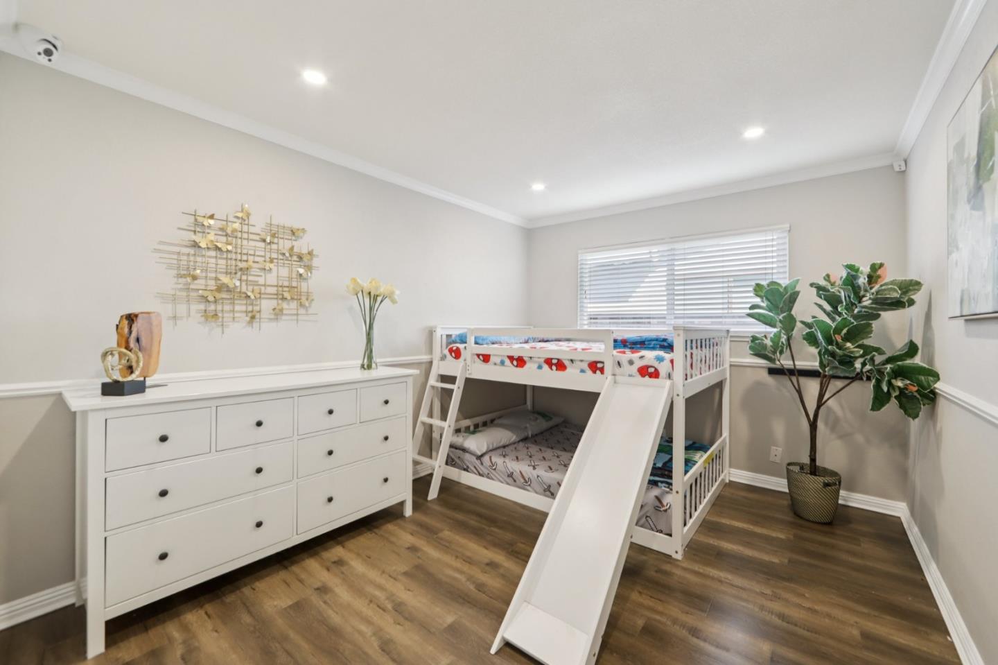 Detail Gallery Image 32 of 69 For 1672 Coraltree Pl, San Jose,  CA 95131 - 4 Beds | 2 Baths