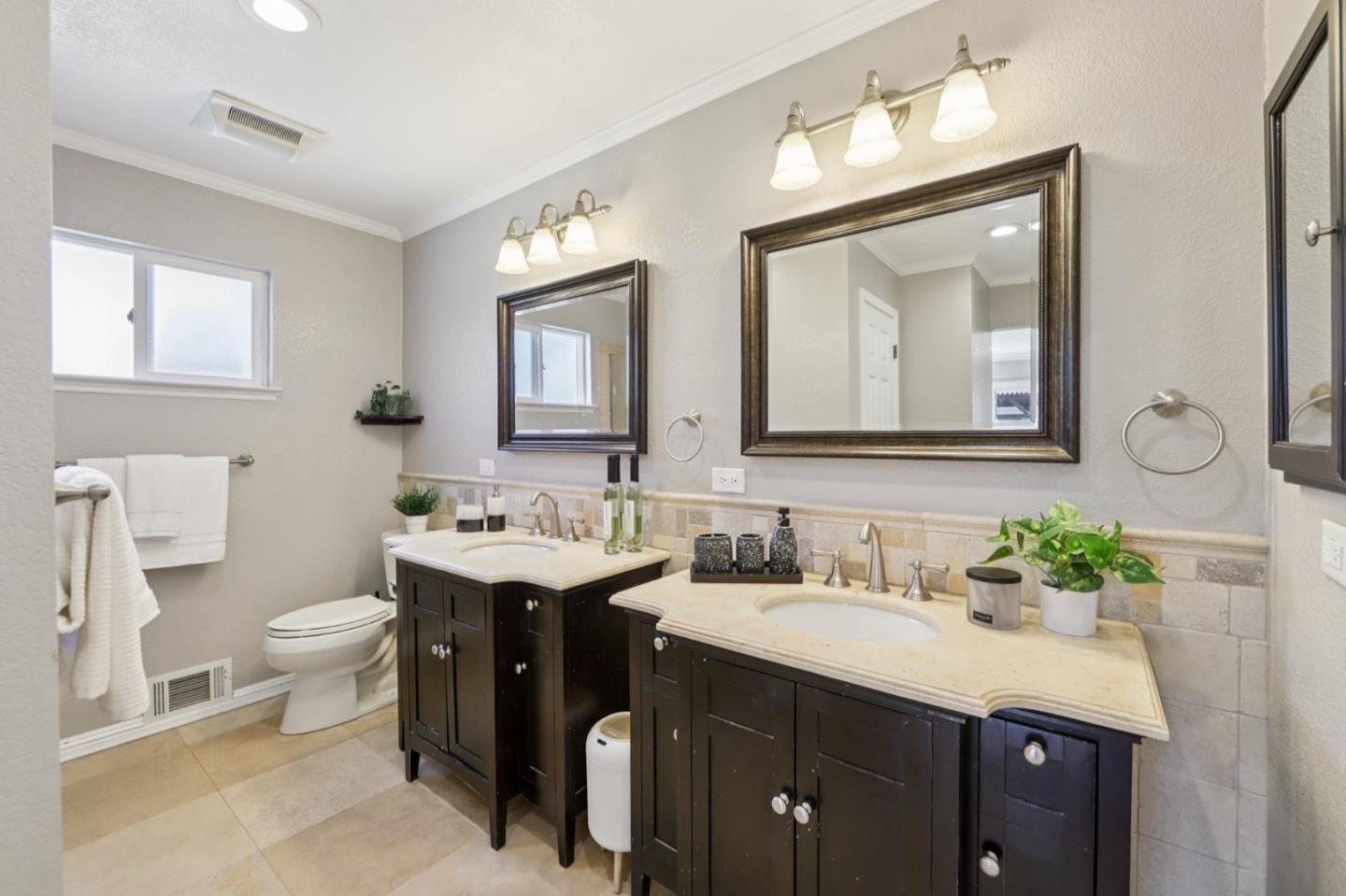 Detail Gallery Image 34 of 69 For 1672 Coraltree Pl, San Jose,  CA 95131 - 4 Beds | 2 Baths