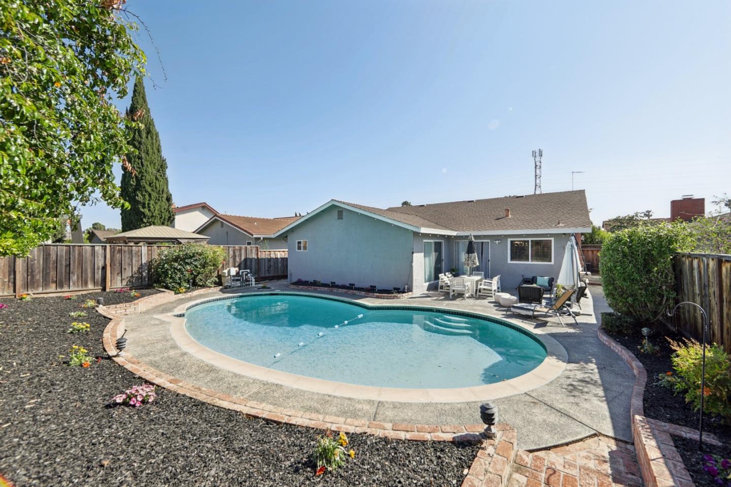 Detail Gallery Image 36 of 69 For 1672 Coraltree Pl, San Jose,  CA 95131 - 4 Beds | 2 Baths