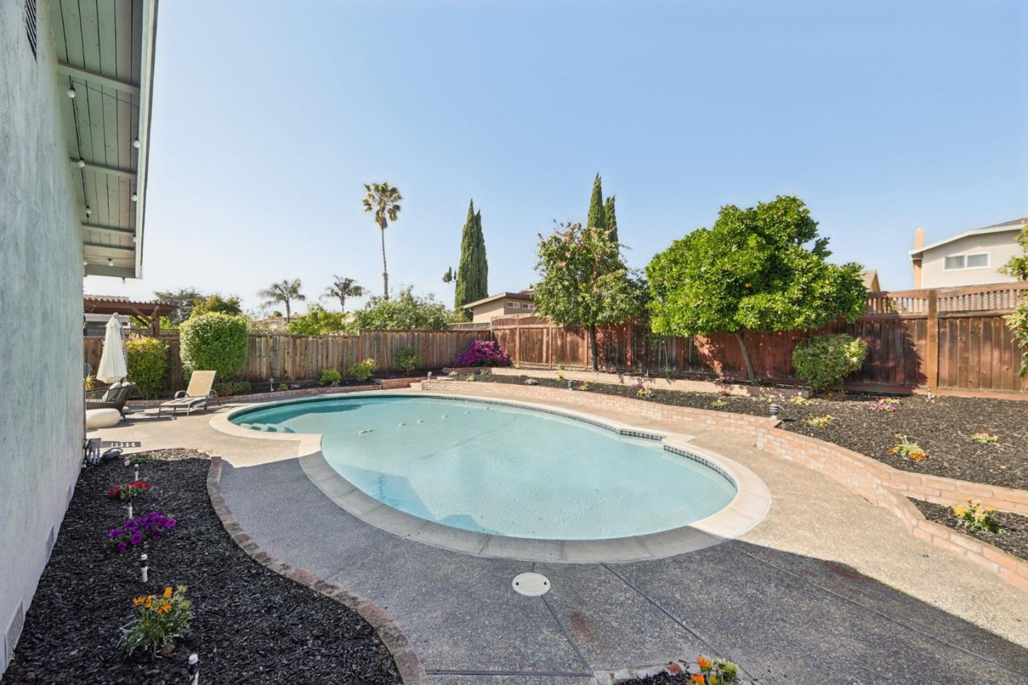 Detail Gallery Image 38 of 69 For 1672 Coraltree Pl, San Jose,  CA 95131 - 4 Beds | 2 Baths