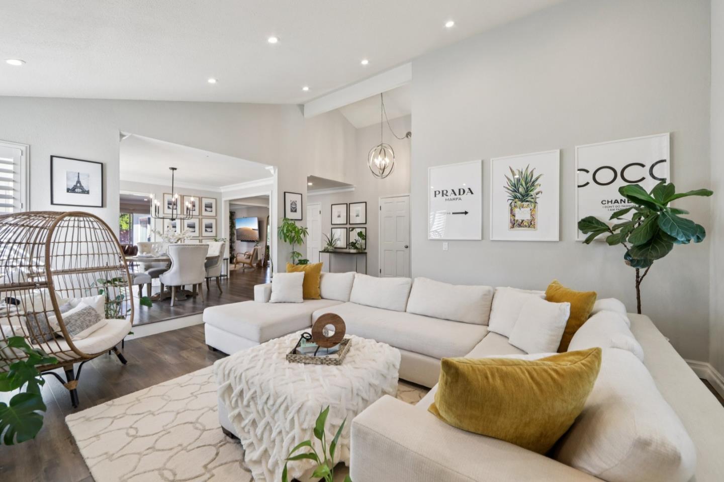 Detail Gallery Image 4 of 69 For 1672 Coraltree Pl, San Jose,  CA 95131 - 4 Beds | 2 Baths
