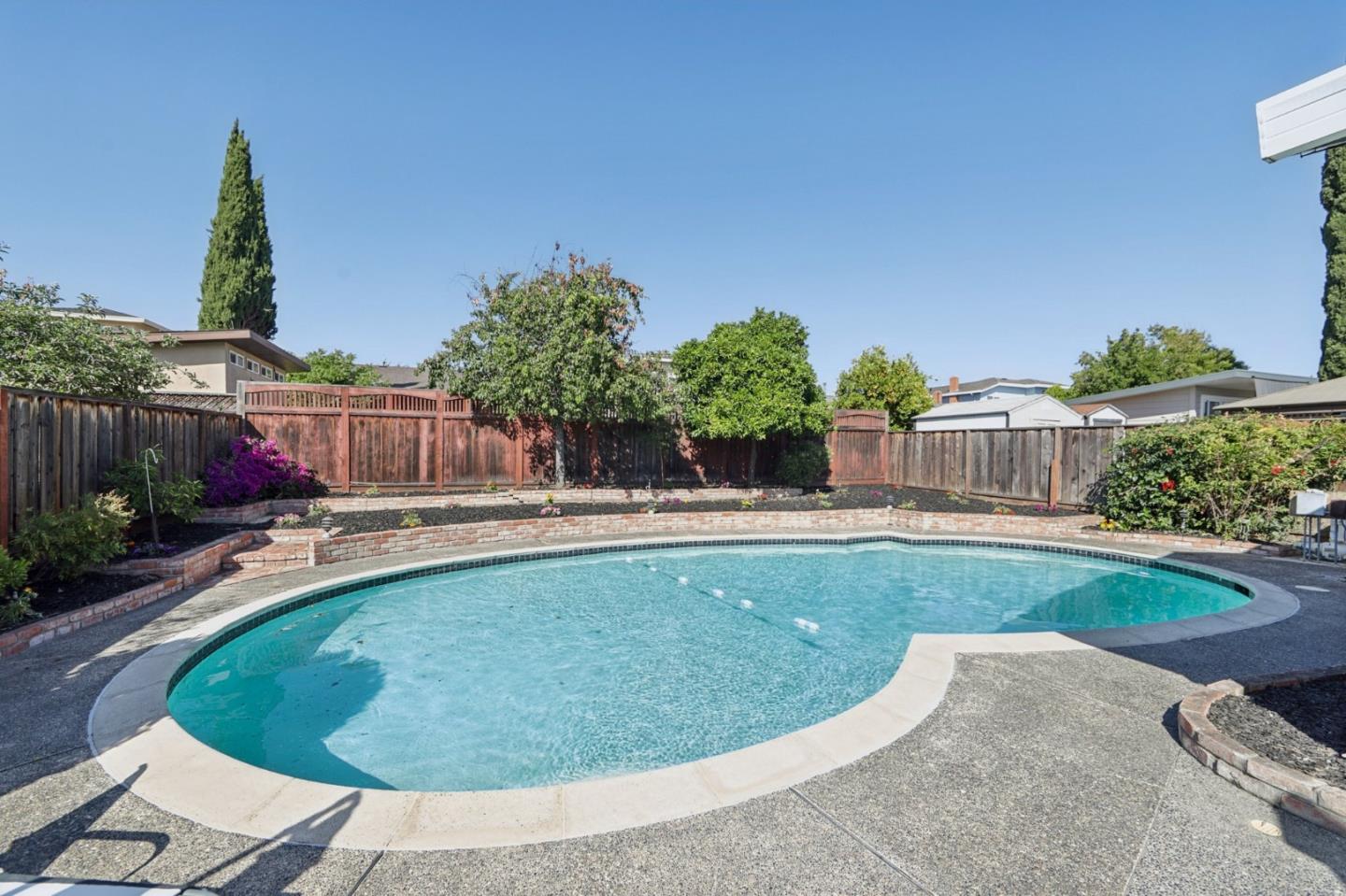 Detail Gallery Image 41 of 69 For 1672 Coraltree Pl, San Jose,  CA 95131 - 4 Beds | 2 Baths