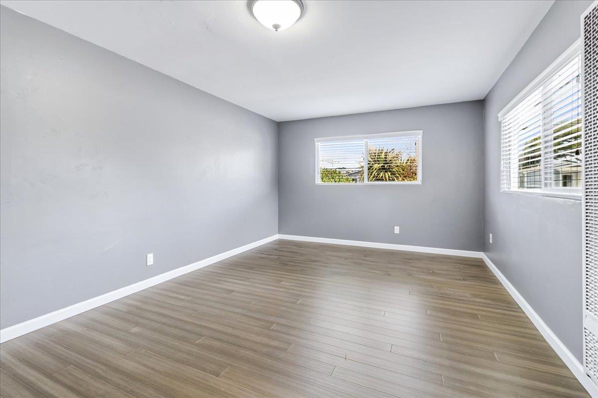 Detail Gallery Image 23 of 27 For 570 Casanova Ave, Monterey,  CA 93940 - 2 Beds | 2 Baths