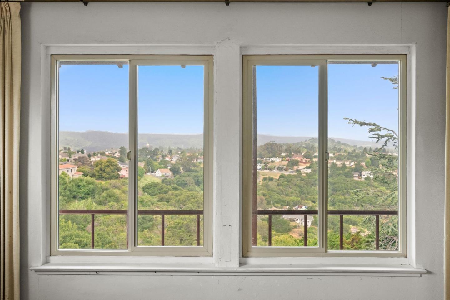 Detail Gallery Image 14 of 25 For 3705 Encline Way, Belmont,  CA 94002 - 2 Beds | 1 Baths