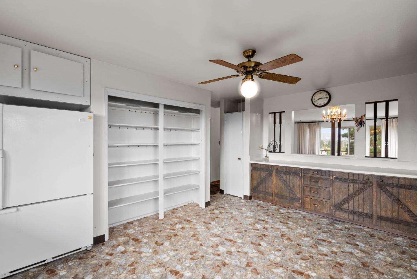 Detail Gallery Image 8 of 25 For 3705 Encline Way, Belmont,  CA 94002 - 2 Beds | 1 Baths