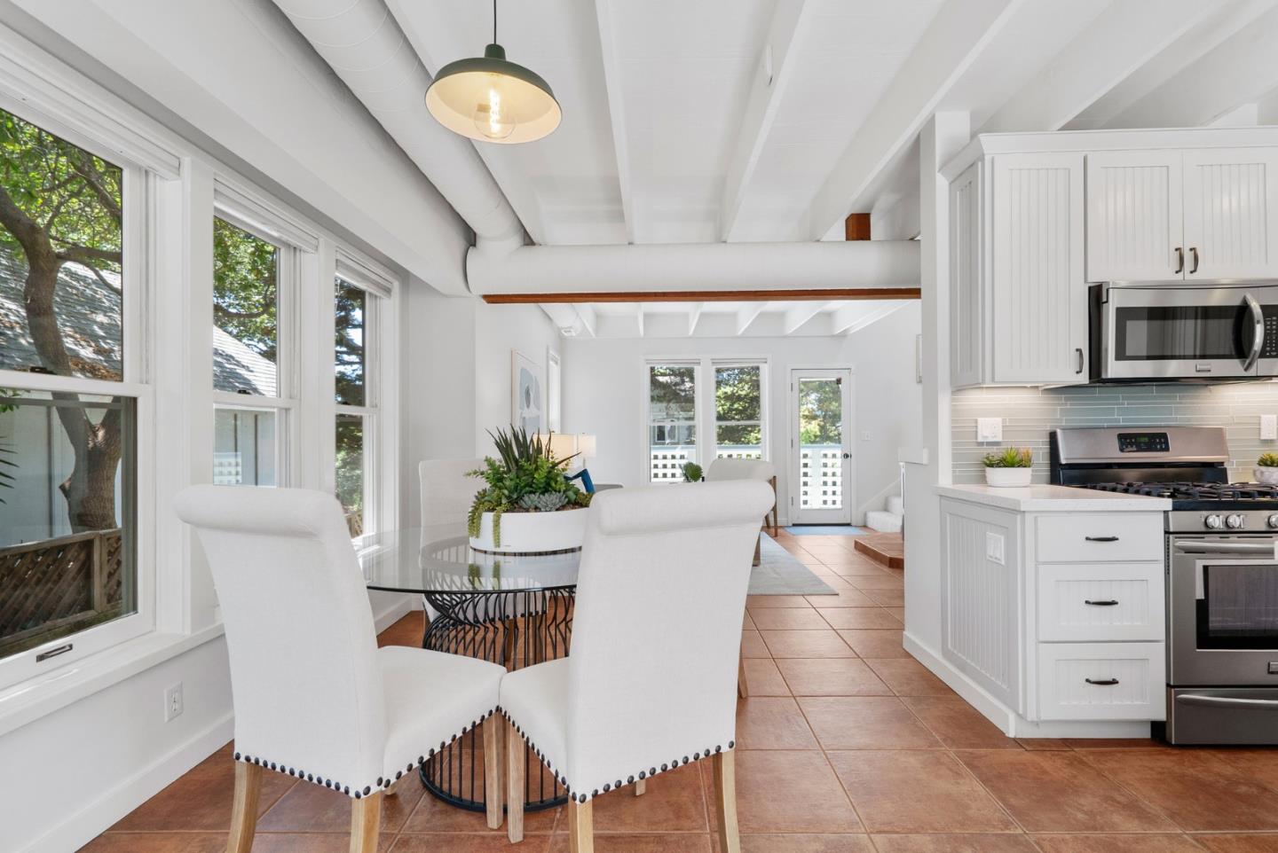 Detail Gallery Image 11 of 48 For 214 Brook Ave, Santa Cruz,  CA 95062 - 3 Beds | 2 Baths