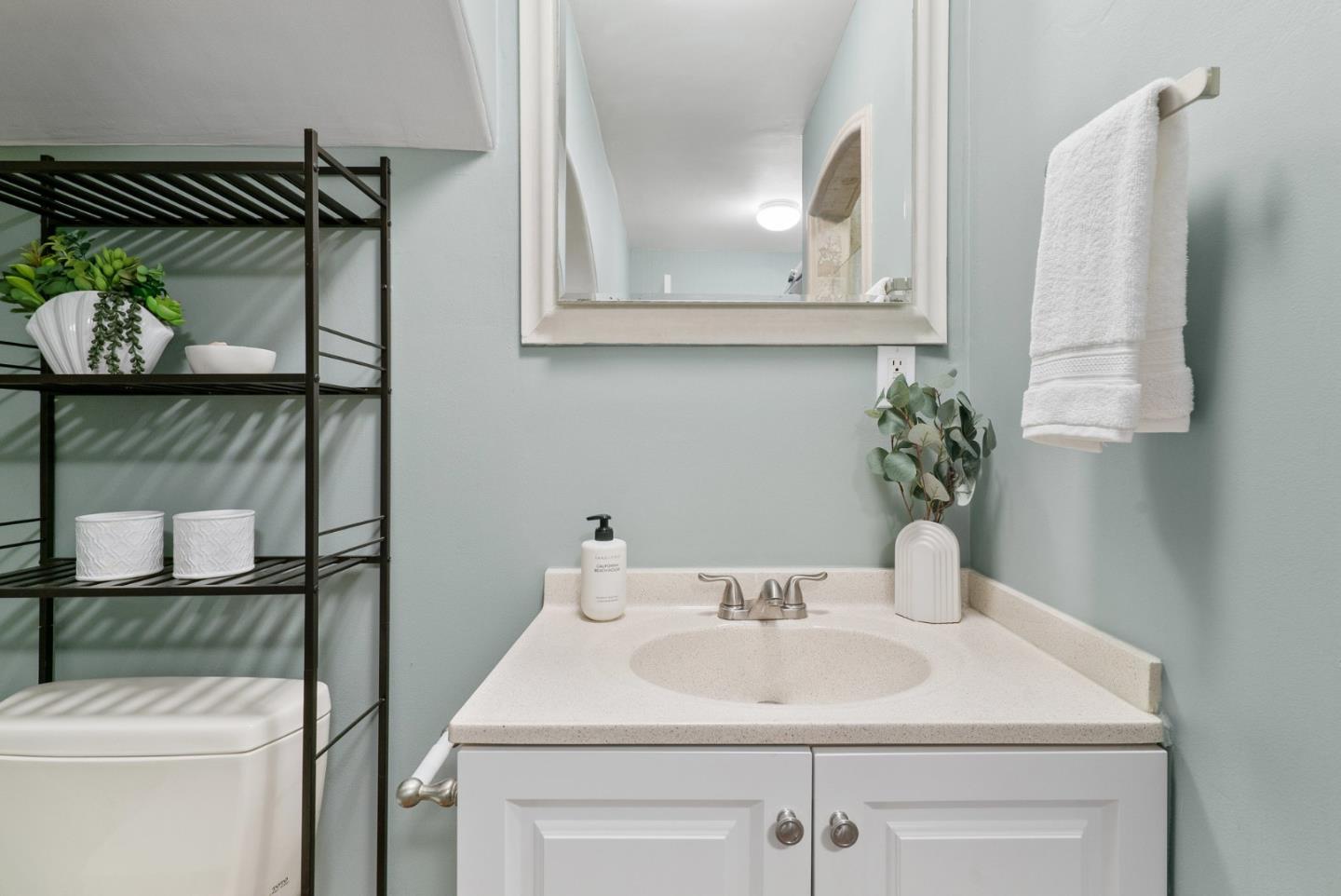 Detail Gallery Image 44 of 48 For 214 Brook Ave, Santa Cruz,  CA 95062 - 3 Beds | 2 Baths