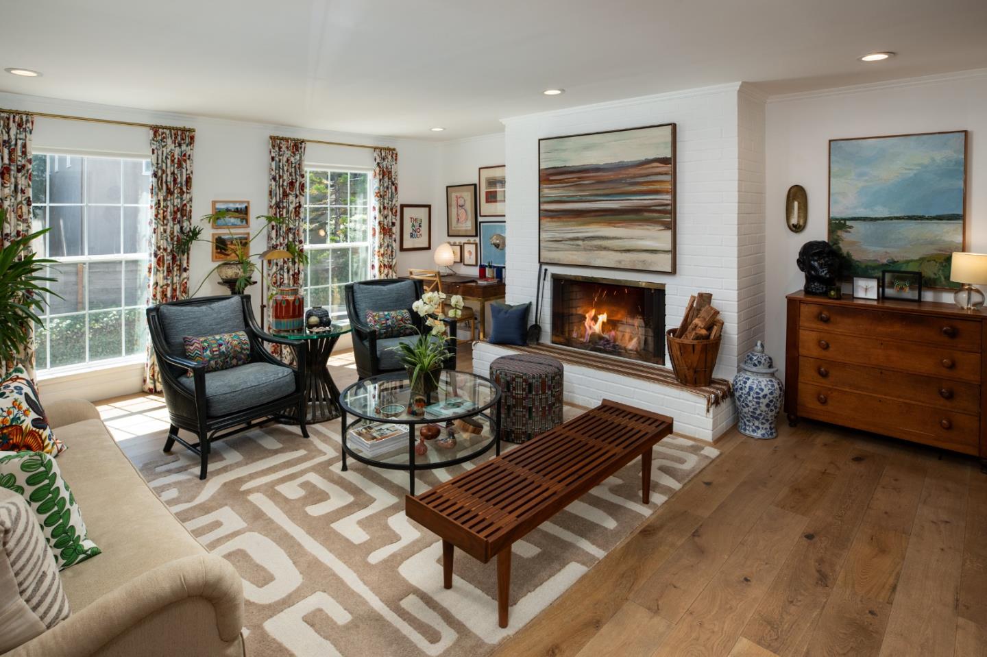 Detail Gallery Image 1 of 37 For 445 Oak Grove Ave #4,  Menlo Park,  CA 94025 - 2 Beds | 2 Baths