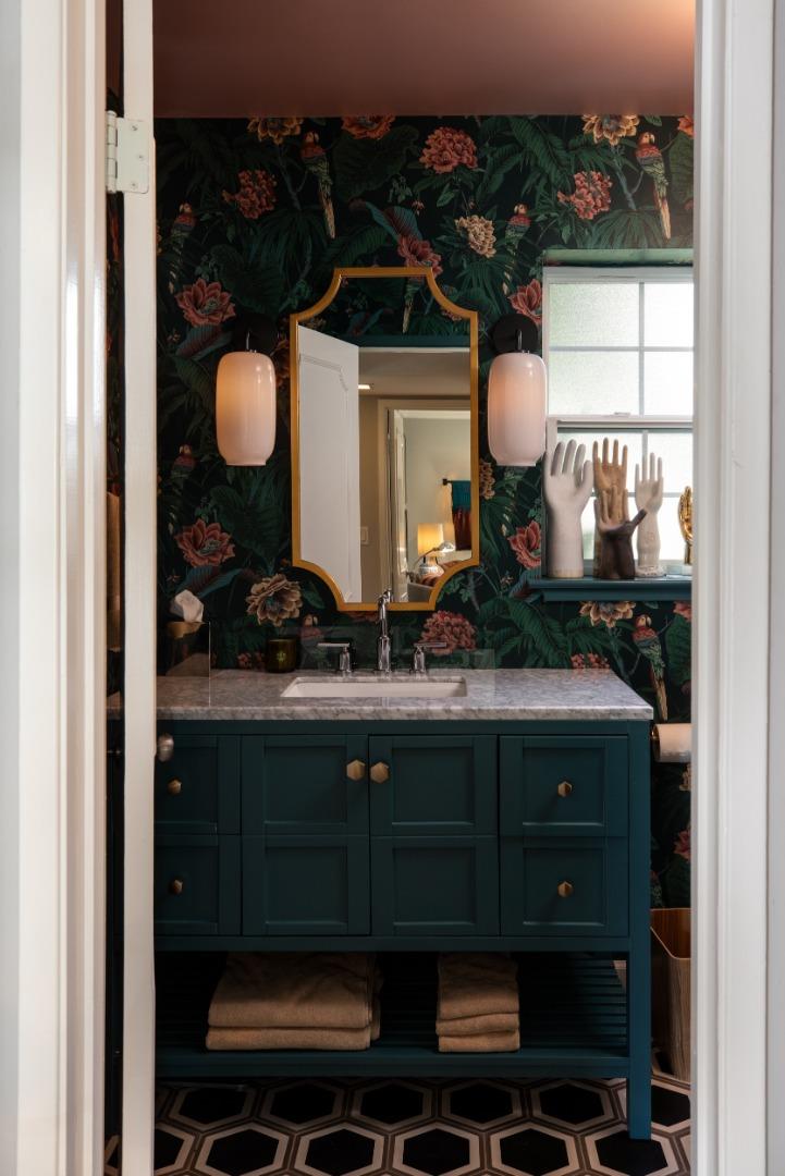 Detail Gallery Image 16 of 37 For 445 Oak Grove Ave #4,  Menlo Park,  CA 94025 - 2 Beds | 2 Baths