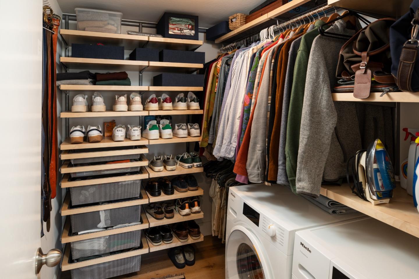 Detail Gallery Image 23 of 37 For 445 Oak Grove Ave #4,  Menlo Park,  CA 94025 - 2 Beds | 2 Baths