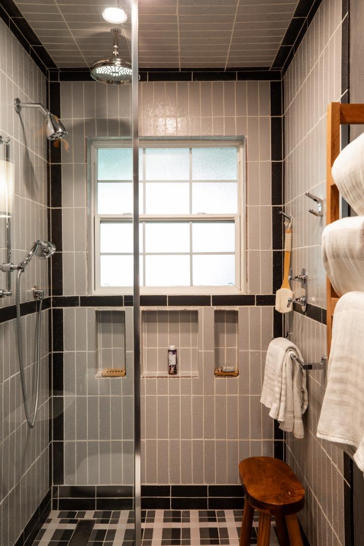 Detail Gallery Image 27 of 37 For 445 Oak Grove Ave #4,  Menlo Park,  CA 94025 - 2 Beds | 2 Baths
