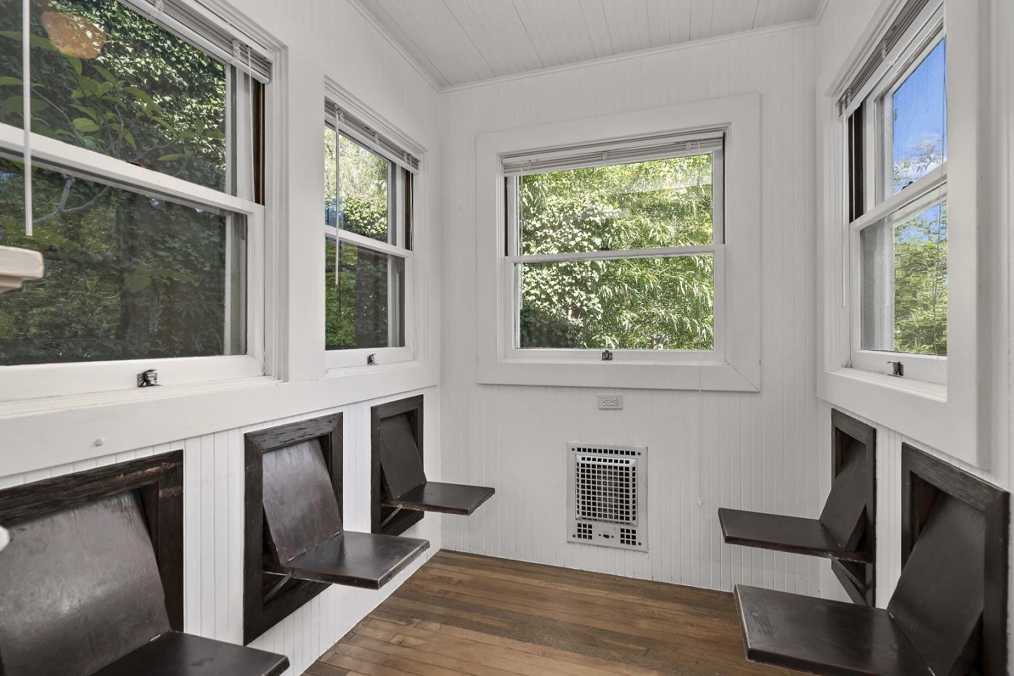Detail Gallery Image 16 of 79 For 100 Wood Rd, Los Gatos,  CA 95030 - 5 Beds | 4 Baths