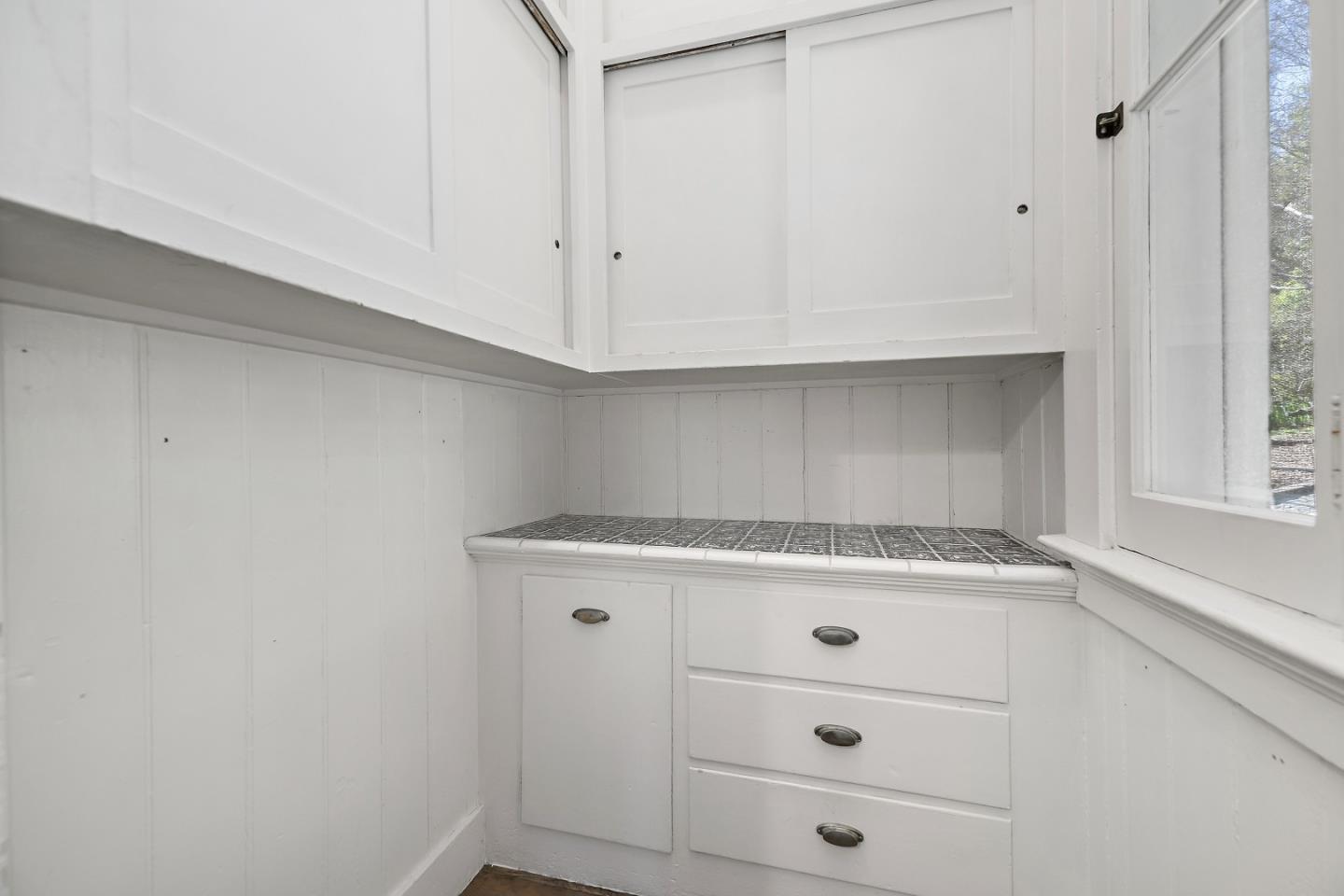 Detail Gallery Image 17 of 79 For 100 Wood Rd, Los Gatos,  CA 95030 - 5 Beds | 4 Baths