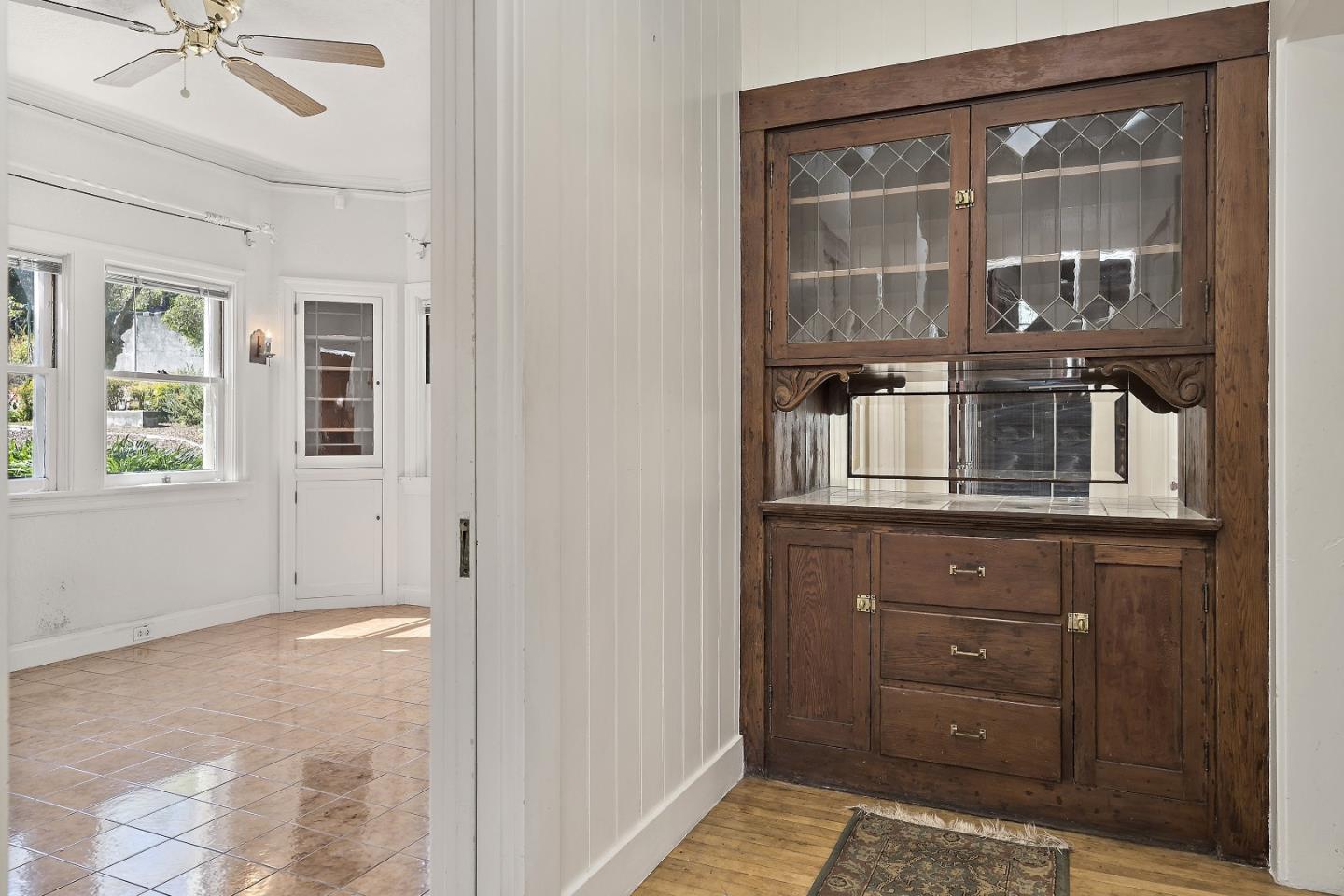 Detail Gallery Image 18 of 79 For 100 Wood Rd, Los Gatos,  CA 95030 - 5 Beds | 4 Baths