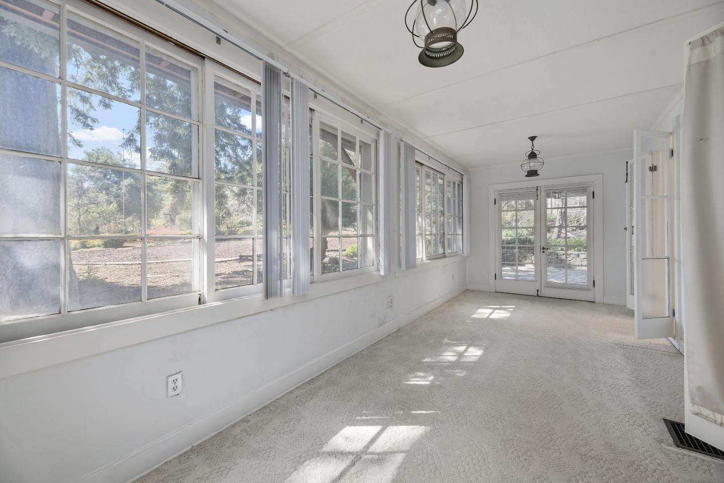 Detail Gallery Image 29 of 79 For 100 Wood Rd, Los Gatos,  CA 95030 - 5 Beds | 4 Baths