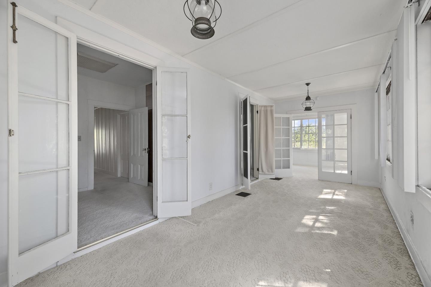 Detail Gallery Image 30 of 79 For 100 Wood Rd, Los Gatos,  CA 95030 - 5 Beds | 4 Baths