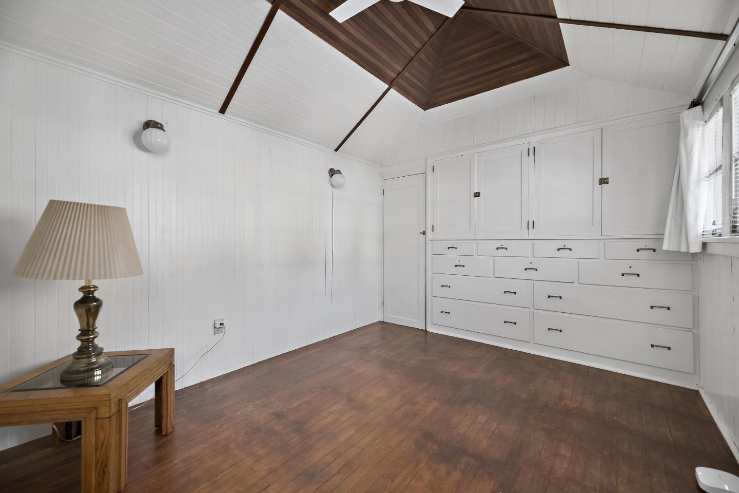 Detail Gallery Image 40 of 79 For 100 Wood Rd, Los Gatos,  CA 95030 - 5 Beds | 4 Baths