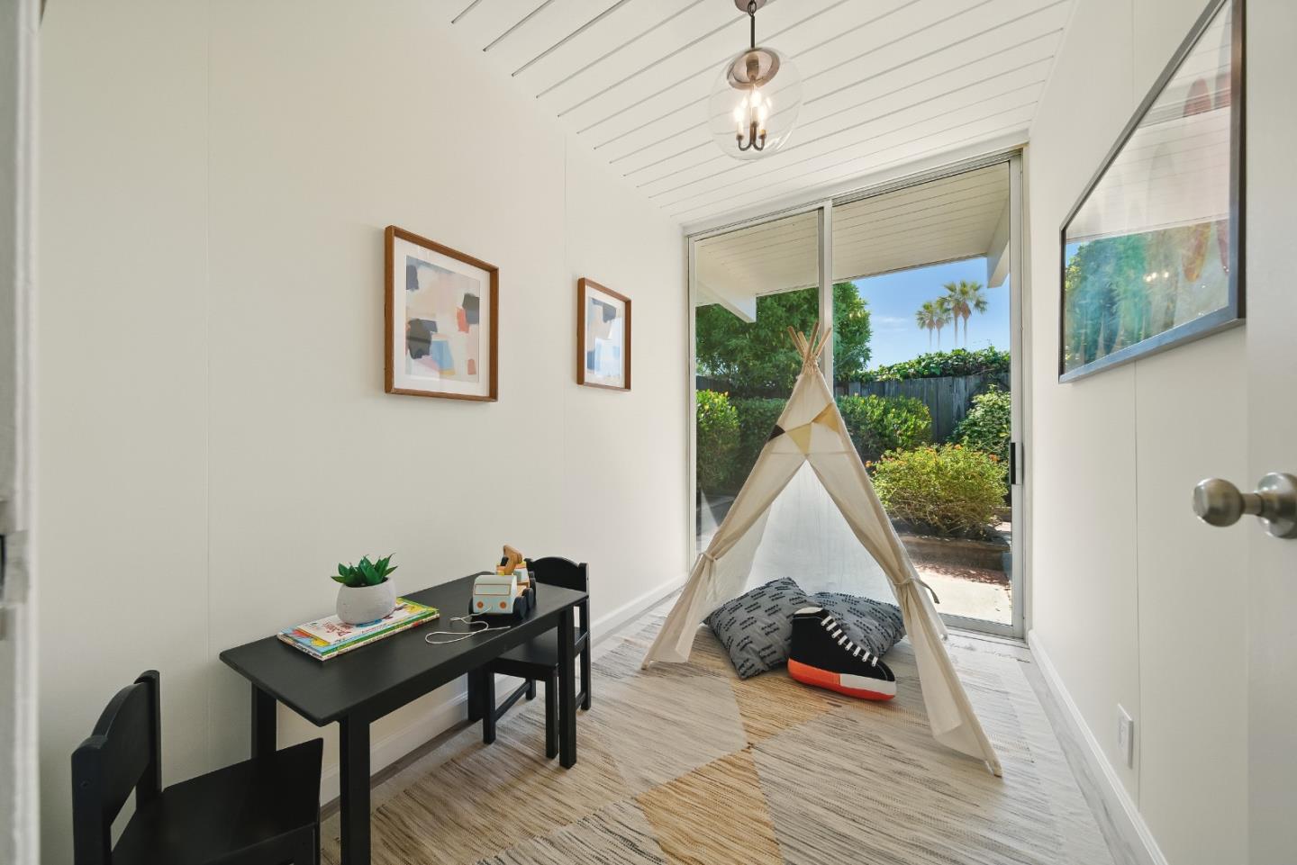 Detail Gallery Image 24 of 52 For 200 Loon Ct, Foster City,  CA 94404 - 5 Beds | 2 Baths
