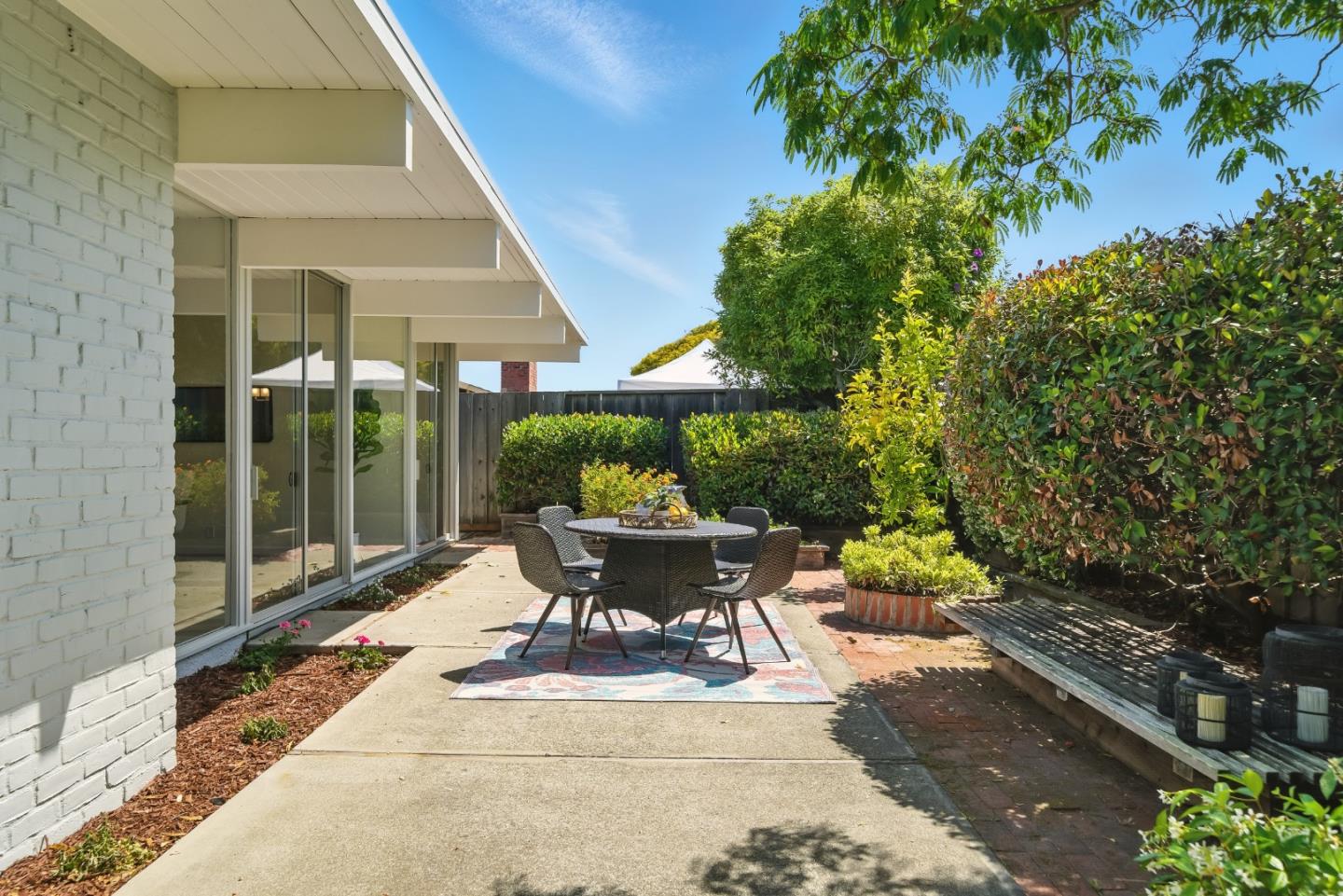 Detail Gallery Image 48 of 52 For 200 Loon Ct, Foster City,  CA 94404 - 5 Beds | 2 Baths