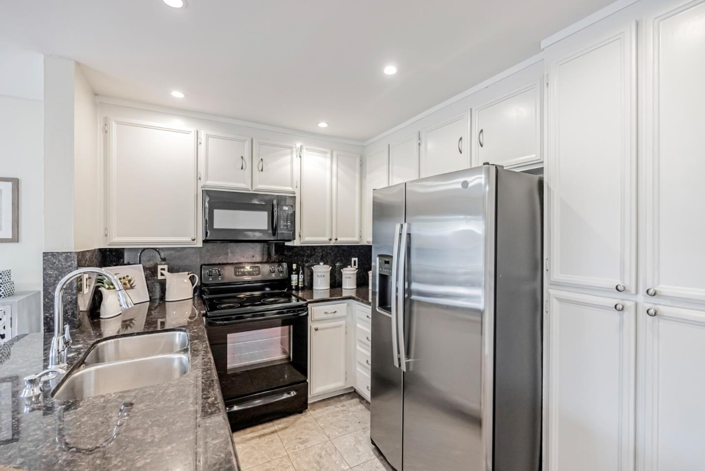 3259 San Carvante Way, Union City, California 94587, 2 Bedrooms Bedrooms, ,2 BathroomsBathrooms,Residential,For Sale,3259 San Carvante Way,ML82010801