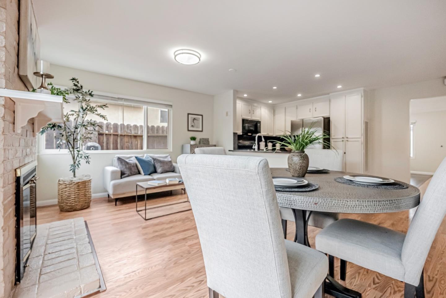 3259 San Carvante Way, Union City, California 94587, 2 Bedrooms Bedrooms, ,2 BathroomsBathrooms,Residential,For Sale,3259 San Carvante Way,ML82010801