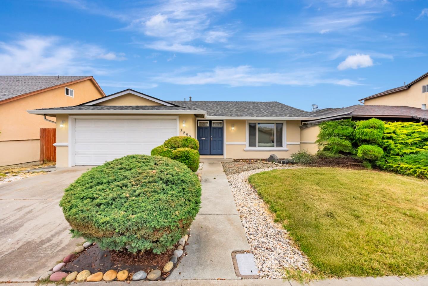 3259 San Carvante Way, Union City, California 94587, 2 Bedrooms Bedrooms, ,2 BathroomsBathrooms,Residential,For Sale,3259 San Carvante Way,ML82010801