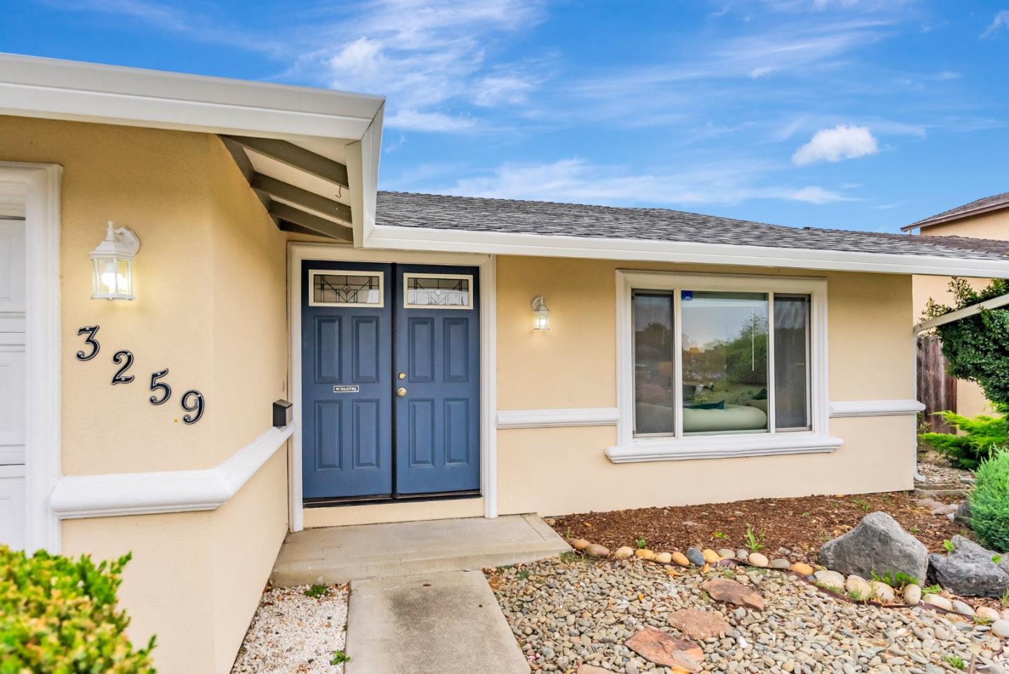 3259 San Carvante Way, Union City, California 94587, 2 Bedrooms Bedrooms, ,2 BathroomsBathrooms,Residential,For Sale,3259 San Carvante Way,ML82010801