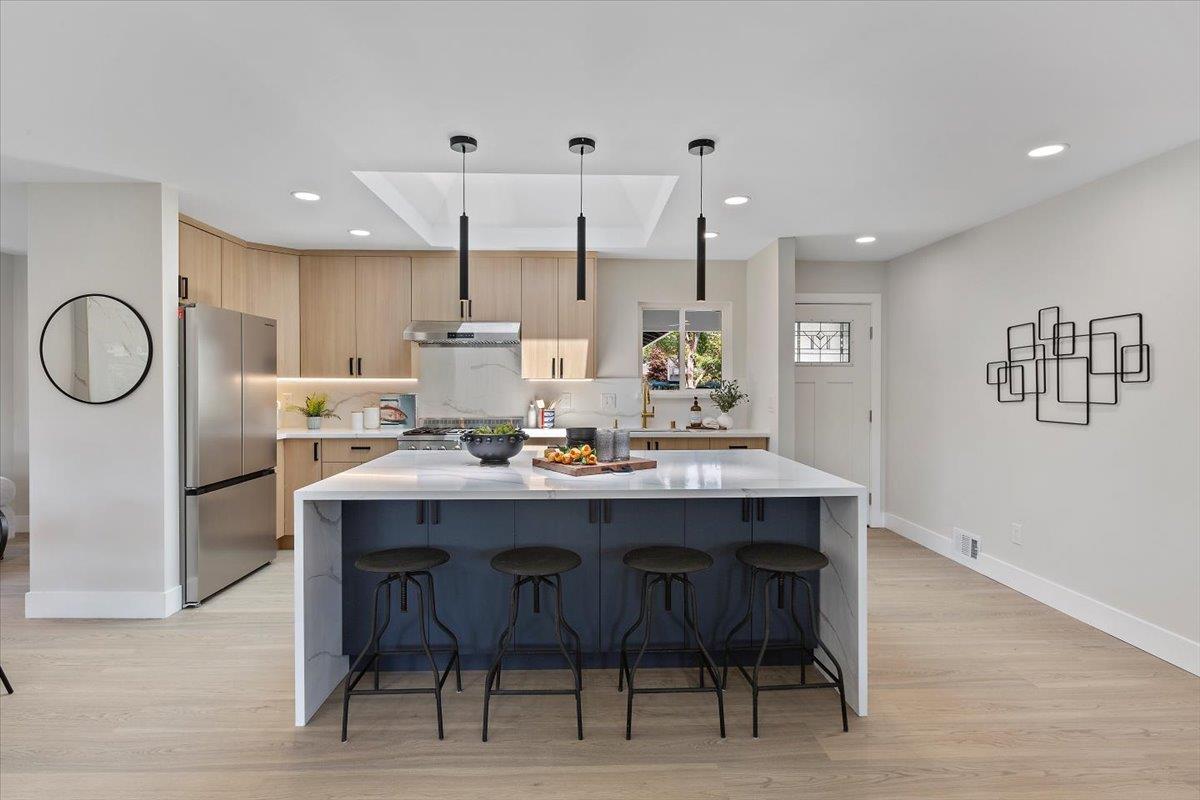 Detail Gallery Image 3 of 41 For 2495 Malaga Dr, San Jose,  CA 95125 - 4 Beds | 2/1 Baths
