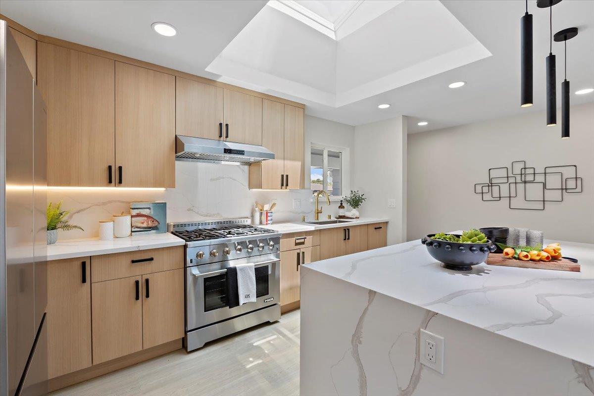 Detail Gallery Image 6 of 41 For 2495 Malaga Dr, San Jose,  CA 95125 - 4 Beds | 2/1 Baths
