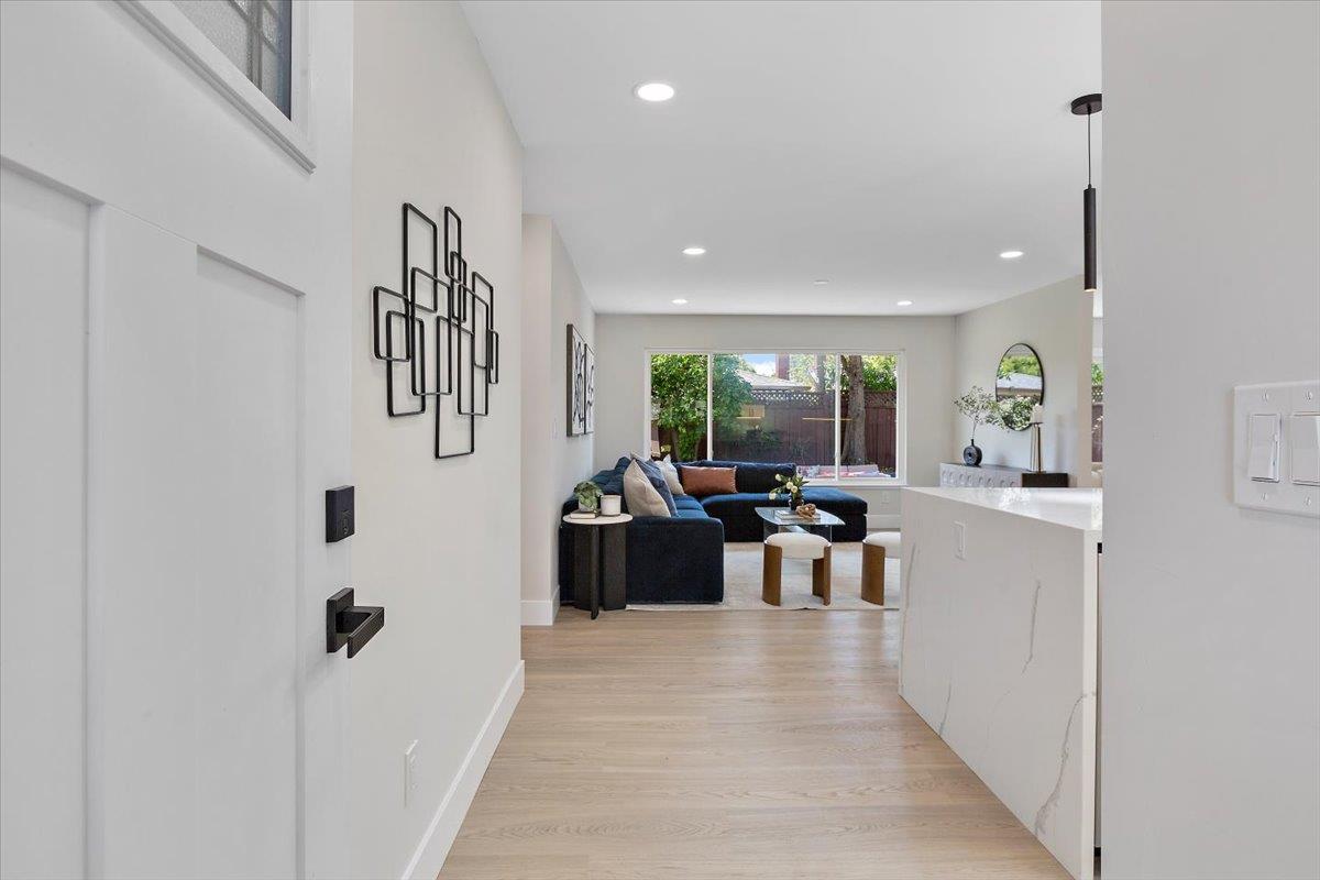 Detail Gallery Image 7 of 41 For 2495 Malaga Dr, San Jose,  CA 95125 - 4 Beds | 2/1 Baths