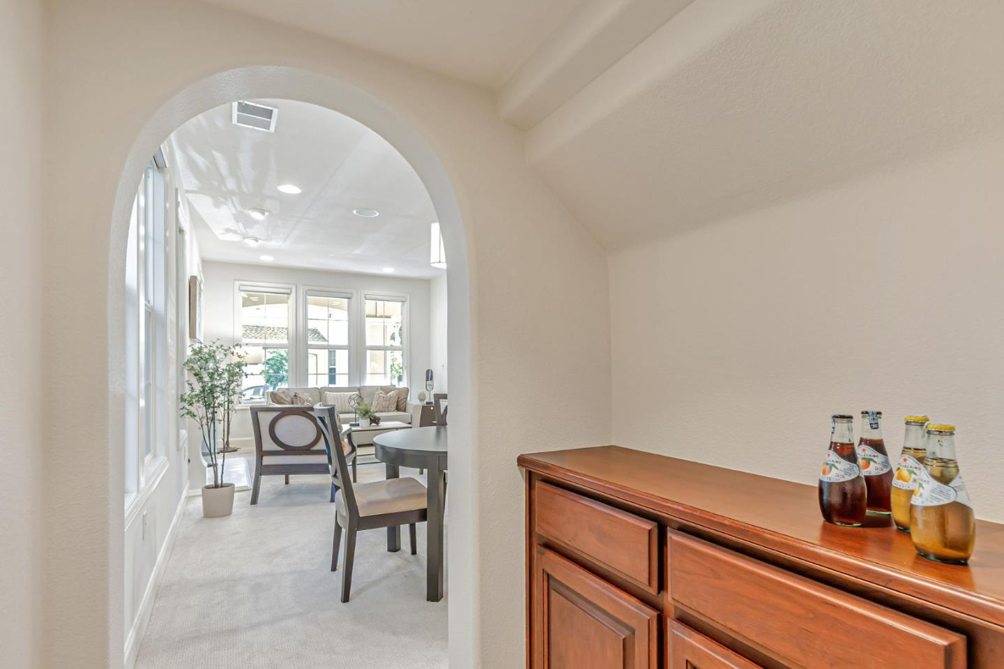 Detail Gallery Image 13 of 70 For 1701 Whispering Willow Pl, San Jose,  CA 95125 - 5 Beds | 4 Baths