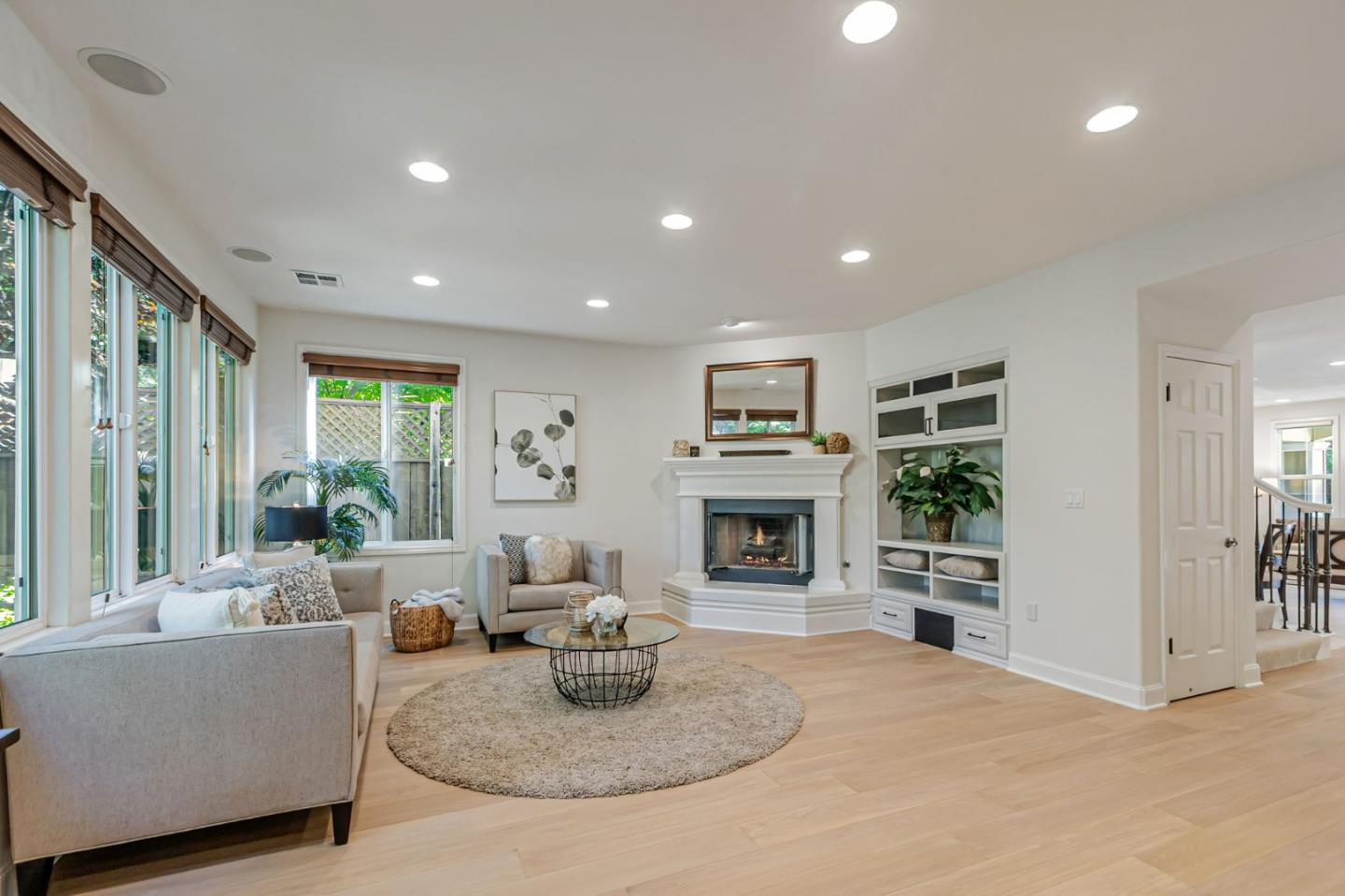 Detail Gallery Image 16 of 70 For 1701 Whispering Willow Pl, San Jose,  CA 95125 - 5 Beds | 4 Baths