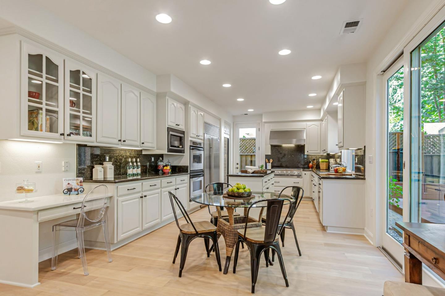 Detail Gallery Image 21 of 70 For 1701 Whispering Willow Pl, San Jose,  CA 95125 - 5 Beds | 4 Baths