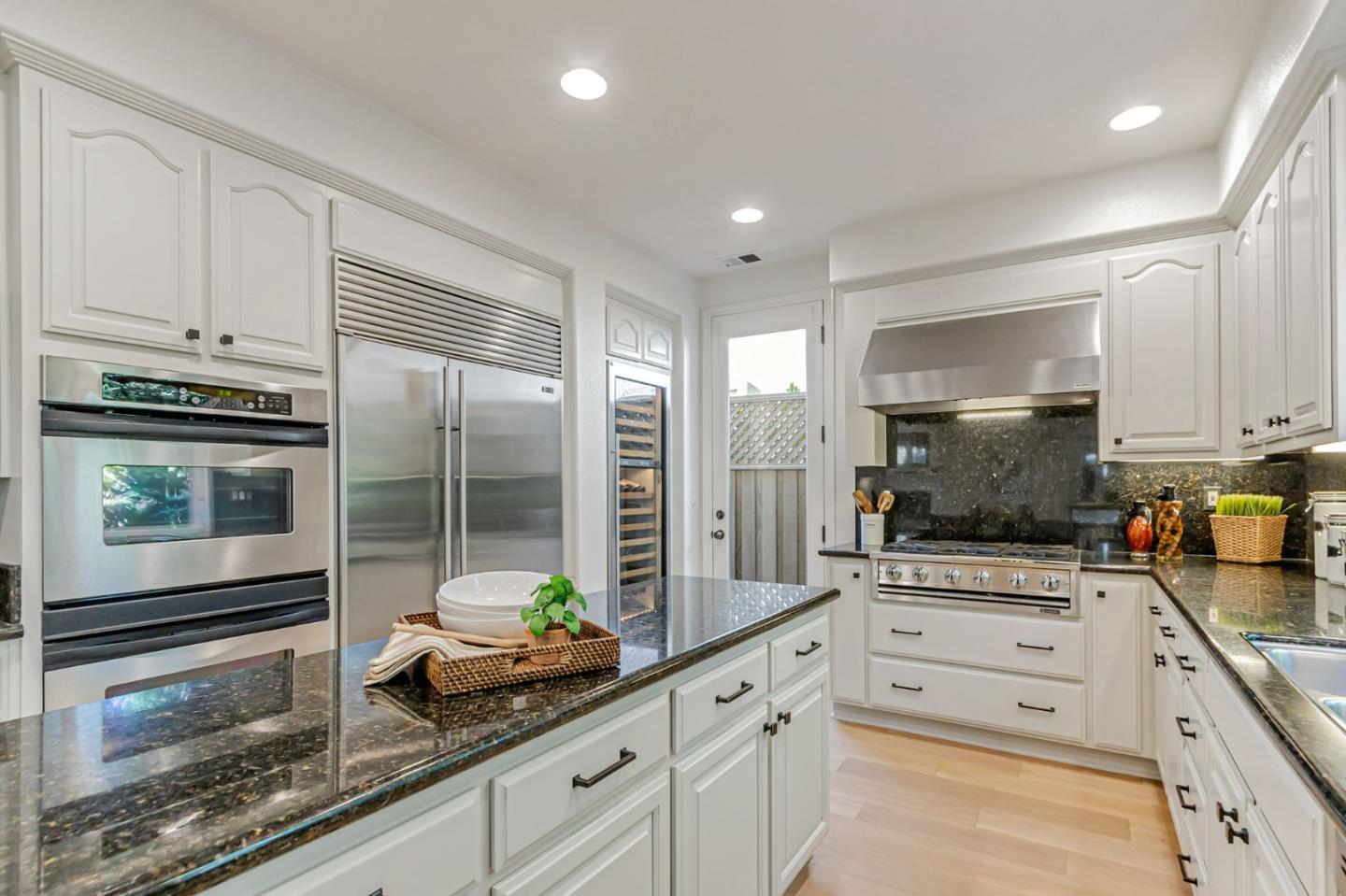 Detail Gallery Image 24 of 70 For 1701 Whispering Willow Pl, San Jose,  CA 95125 - 5 Beds | 4 Baths